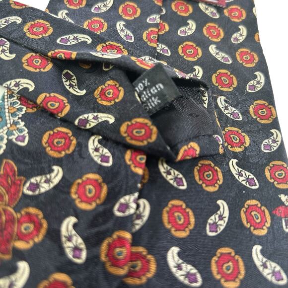 Villa Bugatti Neck Tie Italian Silk Black Red White Paisley Classic - Picture 7 of 8